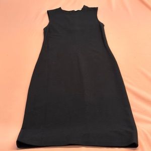 Vince Sheath dress. Black. Size M
